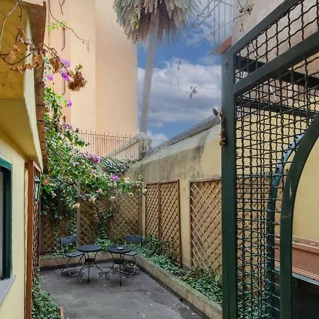 Cozy With Private Garden At Spanishsteps *