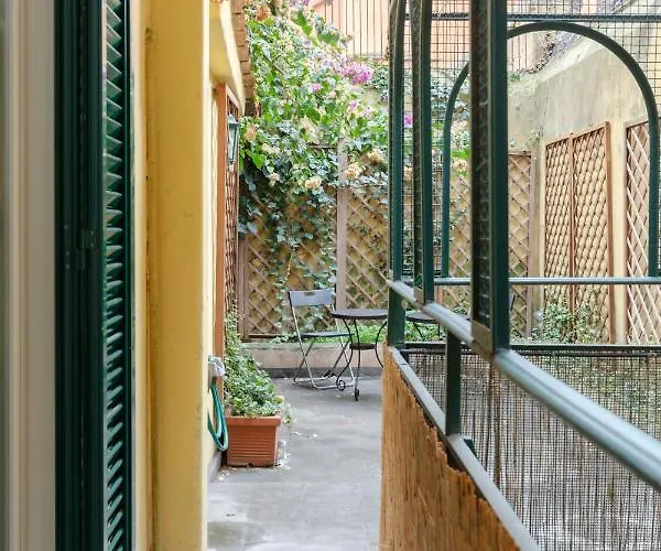 Cozy With Private Garden At Spanishsteps Appartamento Roma