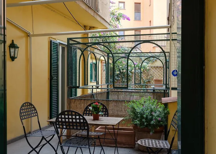 Cozy With Private Garden At Spanishsteps Appartamento Roma