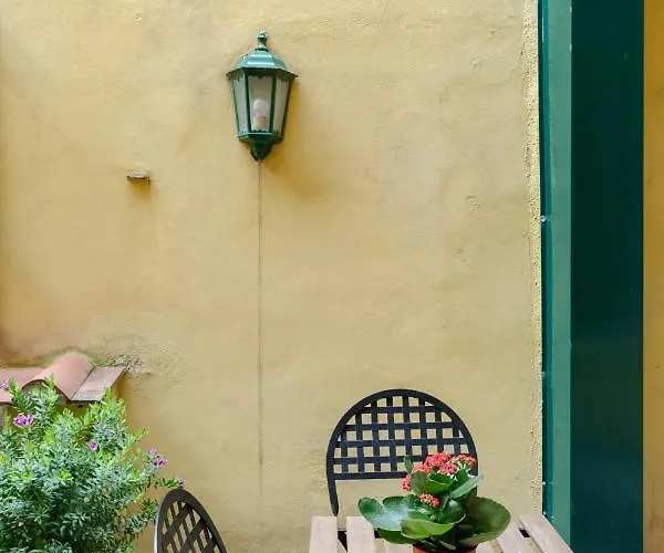 Cozy With Private Garden At Spanishsteps Appartamento Roma